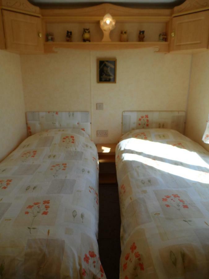 Luxury Mobile Home Near Perranporth Situated On A Quiet Farm Truro Exterior foto